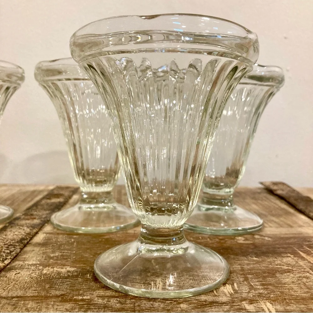 6 Vintage Ice Cream Sundae Glasses Ribbed Scalloped Edge 5